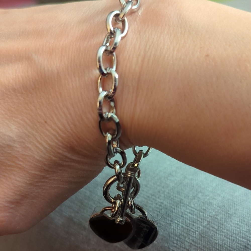 Chic Silver Chain Bracelet with Rose Gold and Silver Heart Charms